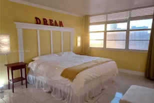 137 Golden Isles Dr, Hallandale Beach, FL 33009 - Photo 21