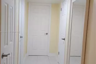 137 Golden Isles Dr, Hallandale Beach, FL 33009 - Photo 33