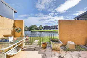 9125 Lime Tree Ln, Pembroke Pines, FL 33024 - Photo 3