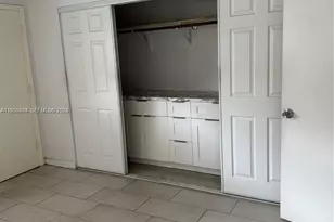 285 NE 191st St, Miami, FL 33179 - Photo 5