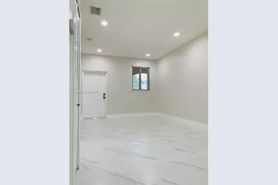 7050 NW 177th St #203-11, Hialeah, FL 33015 - Photo 19