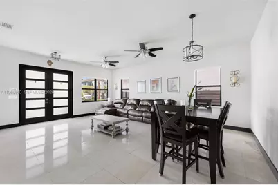 8811 NW 154th Ter, Miami Lakes, FL 33018 - Photo 5