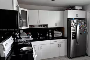 1501 NE Miami Gardens Dr, Miami, FL 33179 - Photo 11