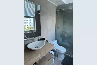 [Address not provided], Miami, FL 33131 - Photo 17