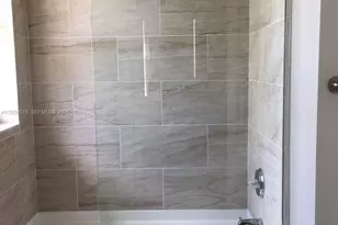 10902 NW 83rd St, Doral, FL 33178 - Photo 5