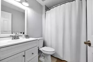 280 Timber Lake Cir, Naples, FL 34104 - Photo 17