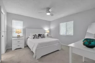 280 Timber Lake Cir, Naples, FL 34104 - Photo 11