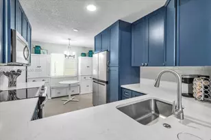 280 Timber Lake Cir, Naples, FL 34104 - Photo 7