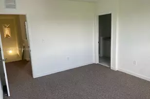 556 NE 5th St, Florida City, FL 33034 - Photo 3