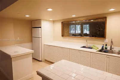 550 Ocean Dr #8B, Key Biscayne, FL 33149 - Photo 29