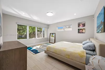 4595 N Jefferson Ave, Miami Beach, FL 33140 - Photo 13