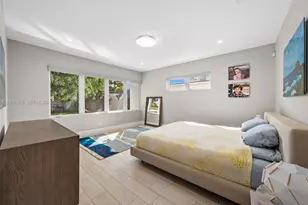 4595 N Jefferson Ave, Miami Beach, FL 33140 - Photo 13