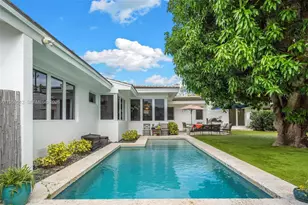 4595 N Jefferson Ave, Miami Beach, FL 33140 - Photo 9