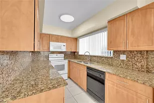 2532 Coral Springs Dr, Coral Springs, FL 33065 - Photo 9