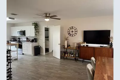 637 SW 3rd Ave #2, Fort Lauderdale, FL 33315 - Photo 3