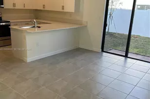 11447 W 34th Ct, Hialeah, FL 33018 - Photo 13