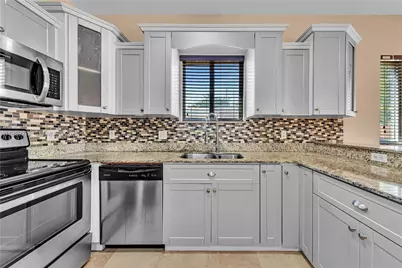 4025 SW 10th St, Miami, FL 33134 - Photo 13