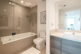 1080 Brickell Ave, Miami, FL 33131 - Photo 9