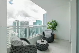 1080 Brickell Ave, Miami, FL 33131 - Photo 13