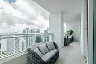 1080 Brickell Ave, Miami, FL 33131 - Photo 11