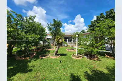 830 SW 50th Ave, Margate, FL 33068 - Photo 7