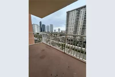 251 174th St #609, Sunny Isles Beach, FL 33160 - Photo 3