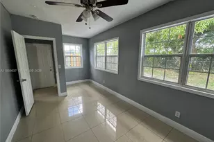 8521 NW 25th Ct, Sunrise, FL 33322 - Photo 11