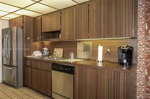 1800 NE 114th St, Miami, FL 33181 - Photo 17