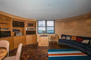 1800 NE 114th St, Miami, FL 33181 - Photo 5