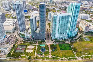 1750 N Bayshore Dr, Miami, FL 33132 - Photo 3