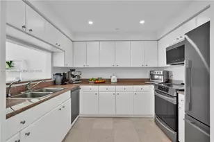 2475 Brickell Ave, Miami, FL 33129 - Photo 11