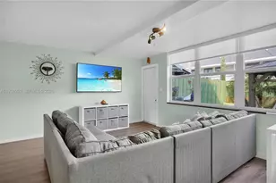 2149 NE 122nd St, North Miami, FL 33181 - Photo 11