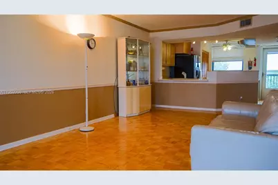 116 Lake Emerald Dr #408, Oakland Park, FL 33309 - Photo 15