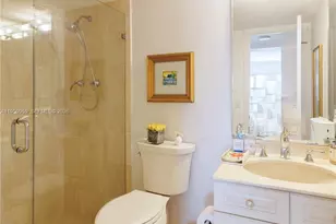 550 Ocean Dr, Key Biscayne, FL 33149 - Photo 15