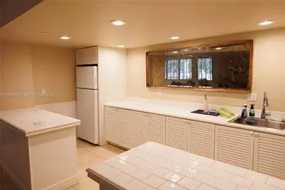 550 Ocean Dr #8B, Key Biscayne, FL 33149 - Photo 29