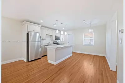 1082 92nd St #2, Bay Harbor Islands, FL 33154 - Photo 5