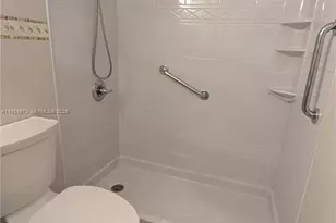 820 NW 87th Ave, Miami, FL 33172 - Photo 35