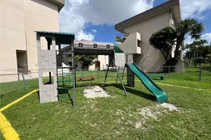 820 NW 87th Ave, Miami, FL 33172 - Photo 7