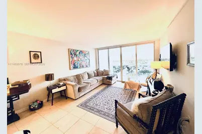 1900 Sunset Harbour Dr #1009, Miami Beach, FL 33139 - Photo 3
