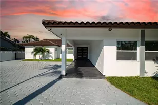 3500 SW 111th Ave, Miami, FL 33165 - Photo 3