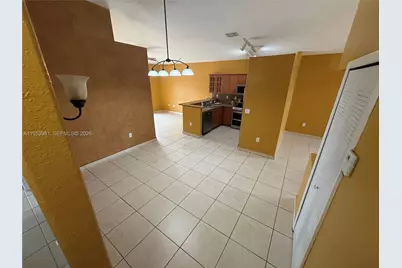 7772 NW 200 Ln, Hialeah, FL 33015 - Photo 3