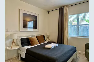 1130 NE 81st St #4, Miami, FL 33138 - Photo 9