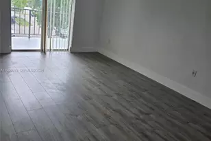 5755 W 20th Ave, Hialeah, FL 33012 - Photo 15
