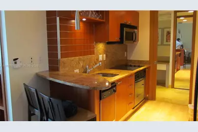 1395 Brickell Ave #3210, Miami, FL 33131 - Photo 7