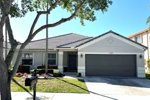 1107 Fairfield Meadows Dr, Weston, FL 33327 - Photo 1