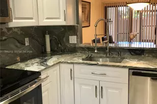 1422 Amanda St, Hollywood, FL 33020 - Photo 11