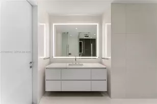 300 Biscayne Blvd Way, Miami, FL 33131 - Photo 23