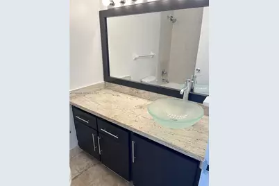 1000 West Ave #1006, Miami Beach, FL 33139 - Photo 5