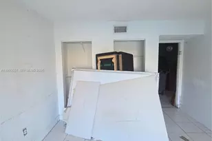 15675 SW 82nd Cir Ln, Miami, FL 33193 - Photo 11