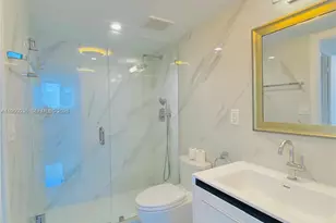 401 Ocean Dr, Miami Beach, FL 33139 - Photo 19